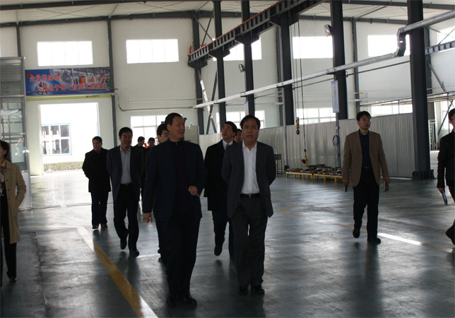 市政府一行到我公司进行科技创新调研