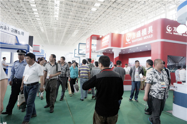 万通模具尽展风彩